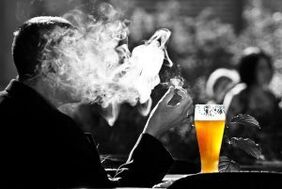 drinking alcohol stimulates the desire to smoke